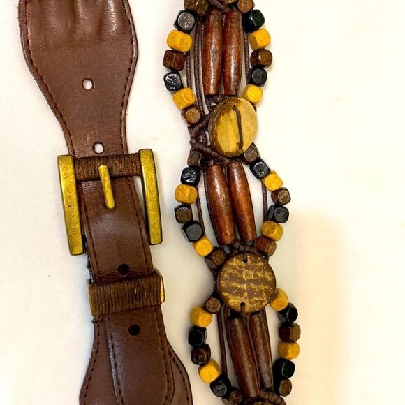 Nine West Leather Wooden Beats and Thread Belt - Picture 2 of 5